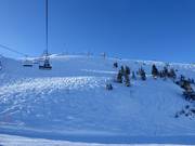 Diepe sneeuwhellingen op de Steinplatte