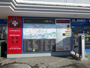 Informatiebord bij het dalstation Signal