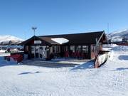 Skihut bij het dalstation