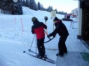 Bij de sleeplift hoef je bijna nooit alleen in te stappen.