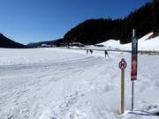 Langlaufloipe in het dal bij Filzmoos