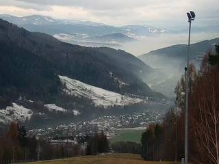 Góra Żar - widok panoramiczny na Beskidy
